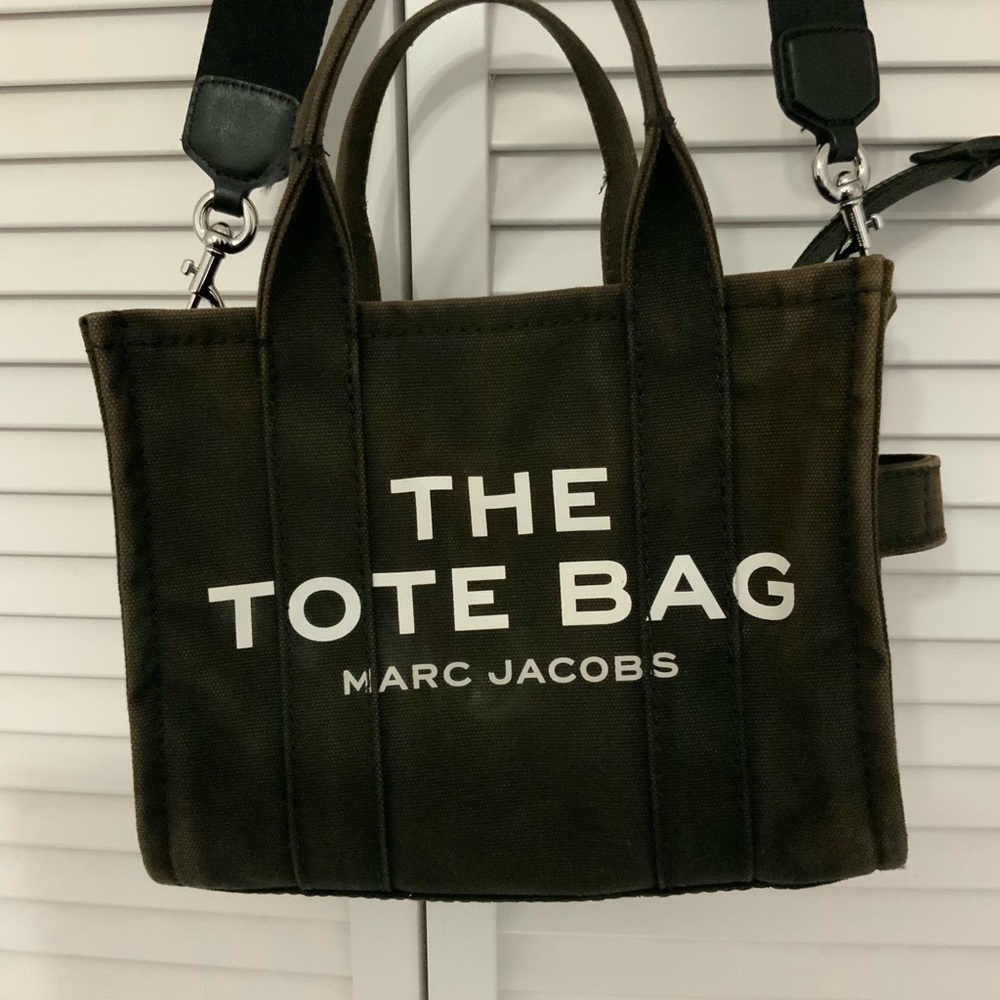 Marc Jacobs Black Messenger The Tote Bag faded
